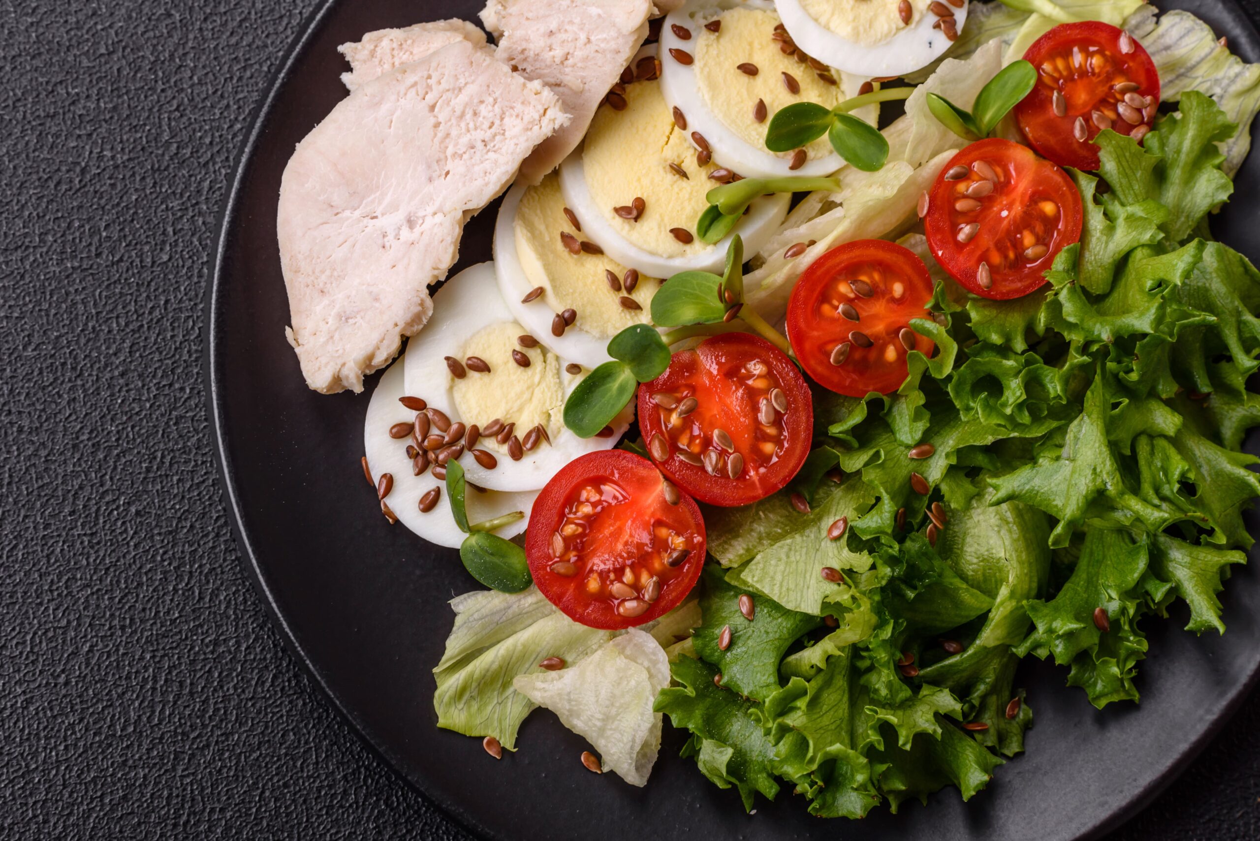 fresh-salad-of-chicken-egg-and-vegetables-2026-03-17-07-22-52-utc